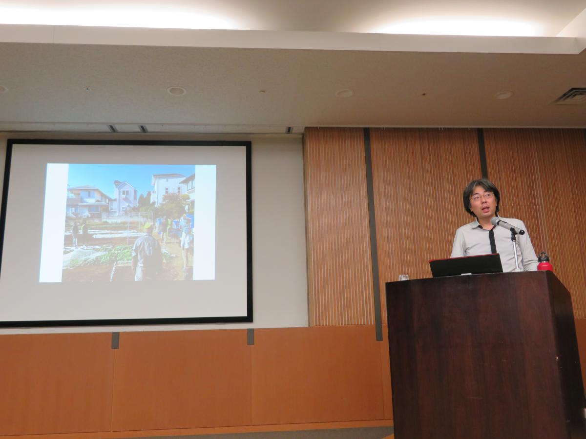 講師の川手摂氏
